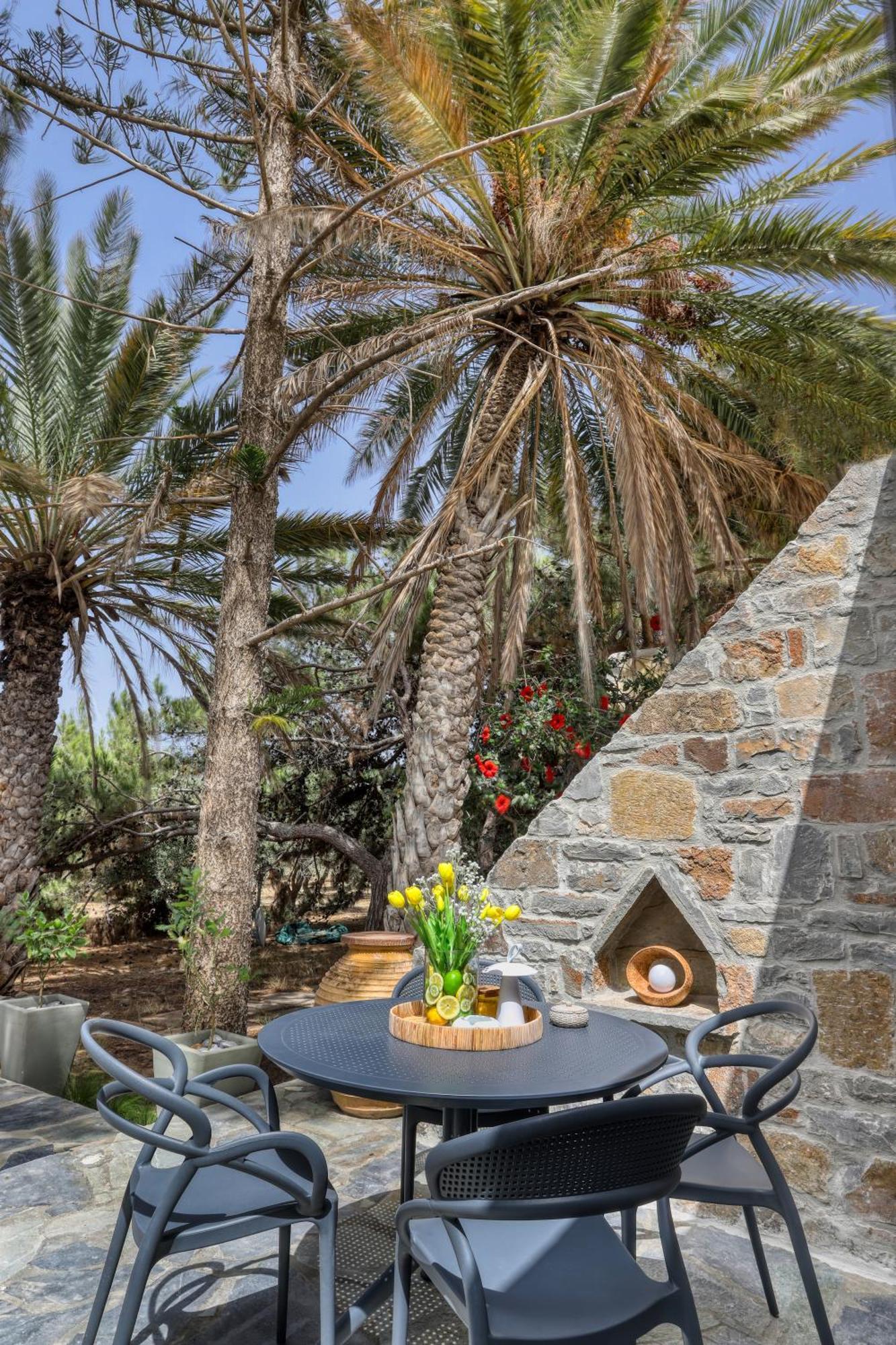 Apartment Lemoni House